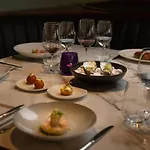 Отель Voco The Club - Dublin Gateway By Ihg Нейс
