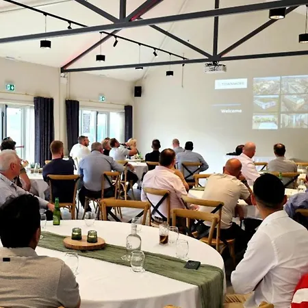 Hotel Voco The Club - Dublin Gateway By Ihg Naas