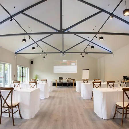 Voco The Club - Dublin Gateway By Ihg Naas