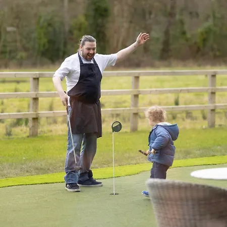 Voco The Club - Dublin Gateway By Ihg Отель Нейс