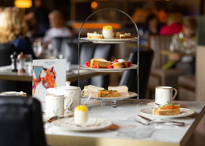 Voco The Club - Dublin Gateway By Ihg Отель 4*