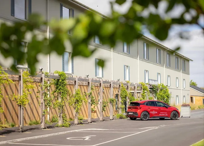 Отель Voco The Club - Dublin Gateway By Ihg 4*